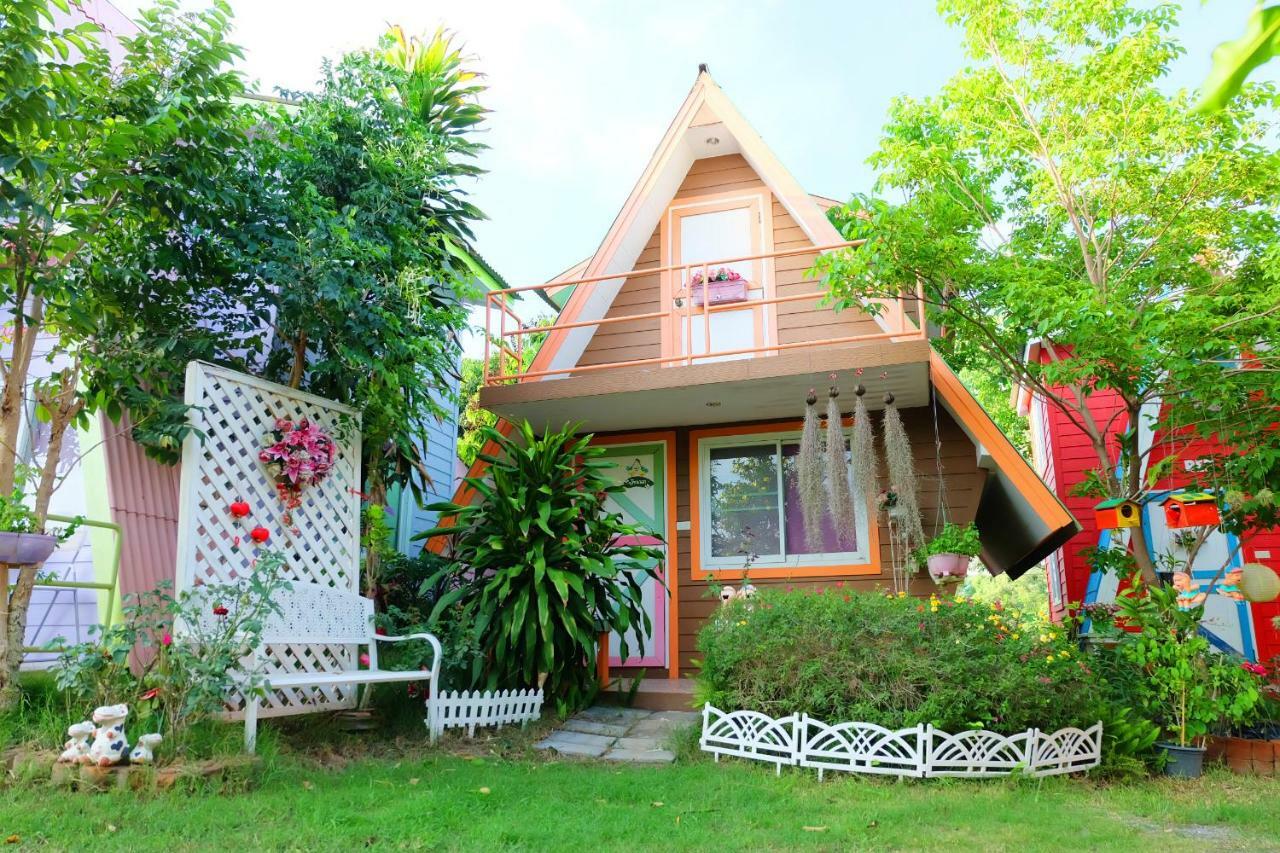 A Houses Homestay Накхонратчасіма Екстер'єр фото