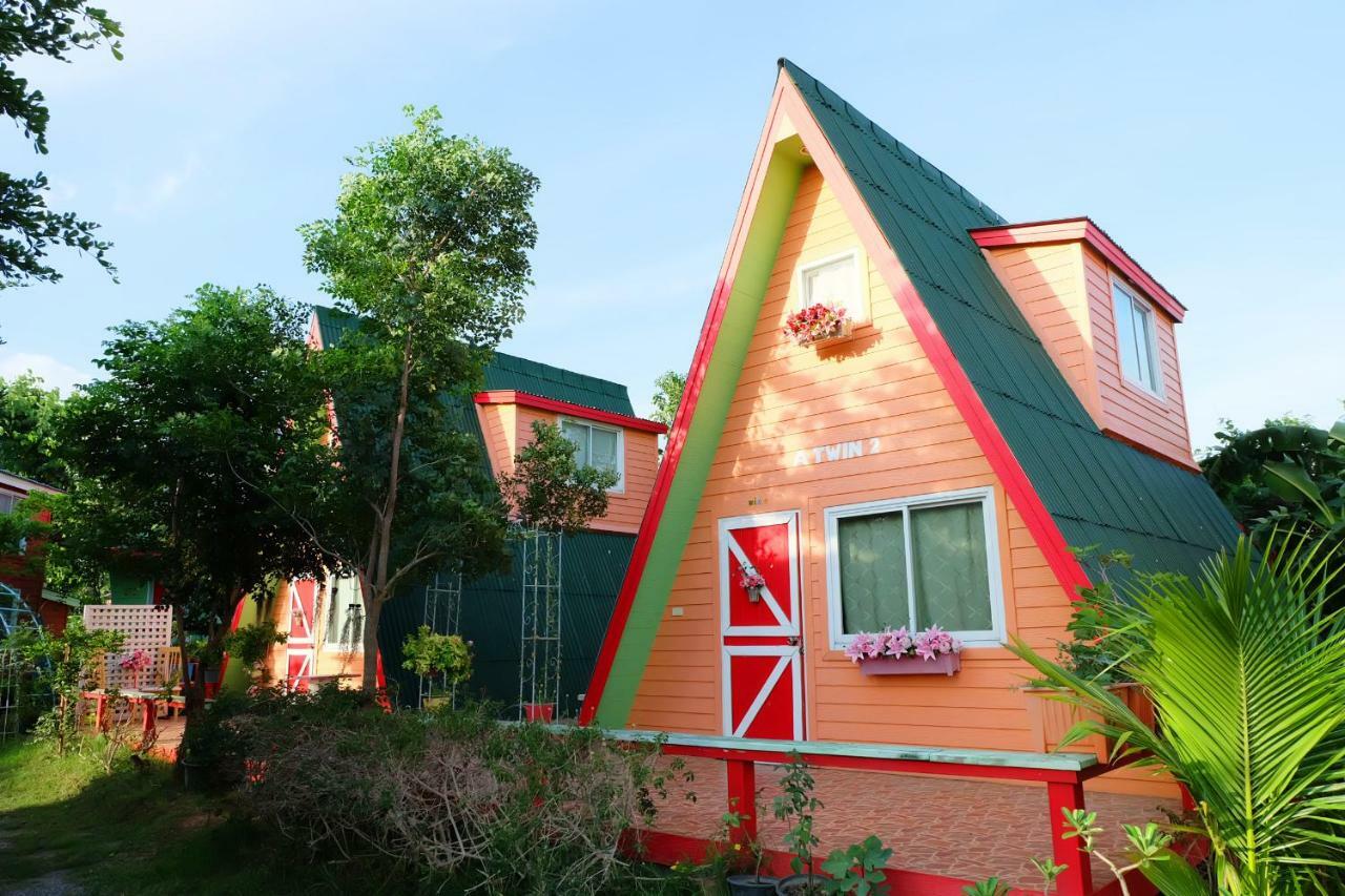 A Houses Homestay Накхонратчасіма Екстер'єр фото