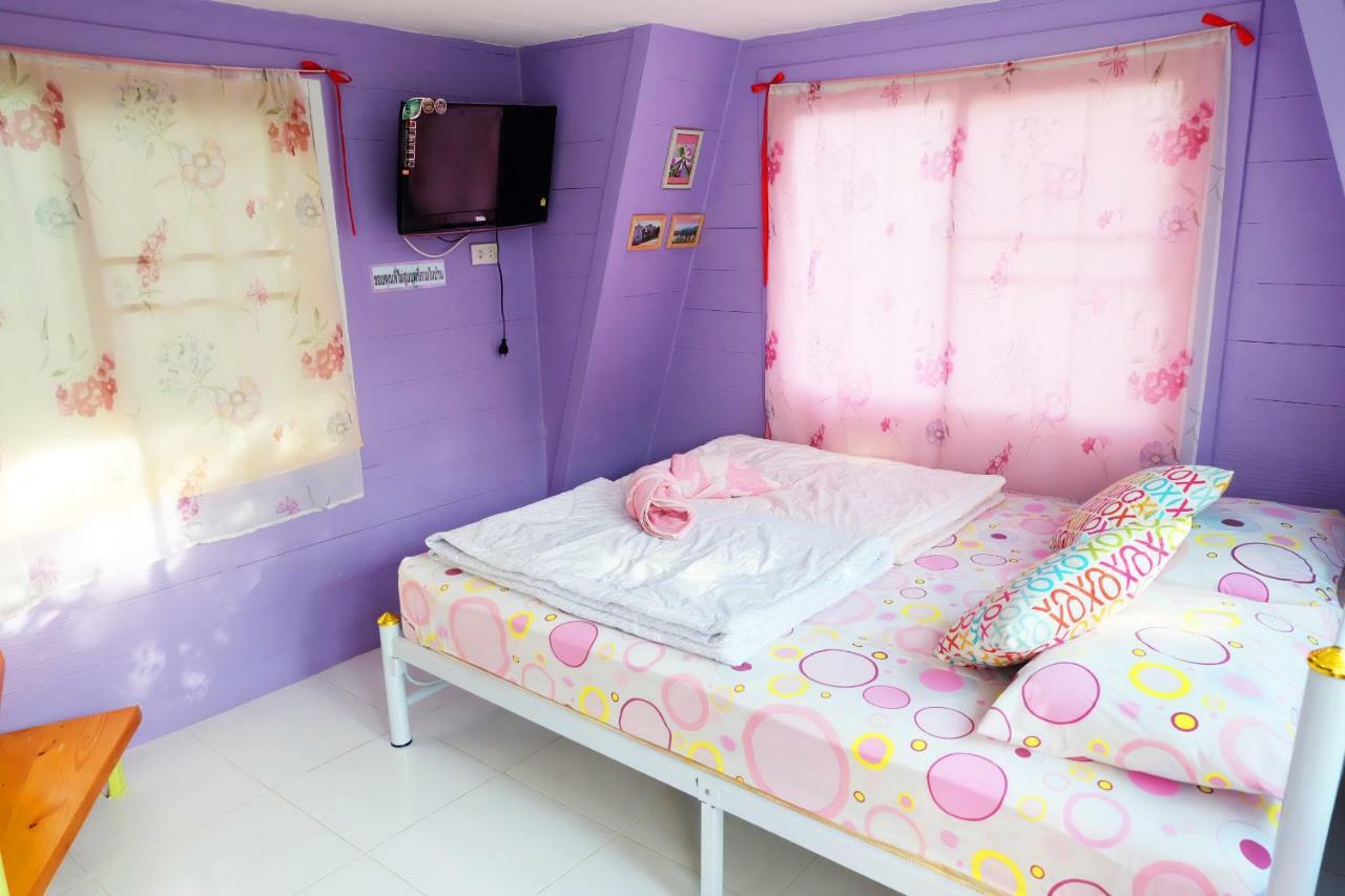 A Houses Homestay Накхонратчасіма Екстер'єр фото